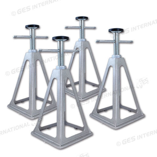 Set di quattro martinetti regolabili in alluminio Alu Jacks Raptor per camper e caravan.